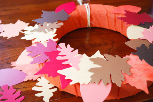 DIY Fall Wreaths: Easy DIY Leaf Wreath - Merriment Design