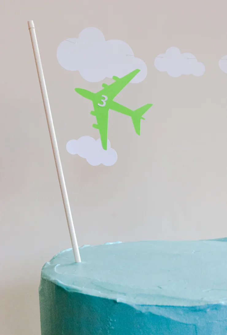 Airplane cake topper – Thistle and Lace Designs