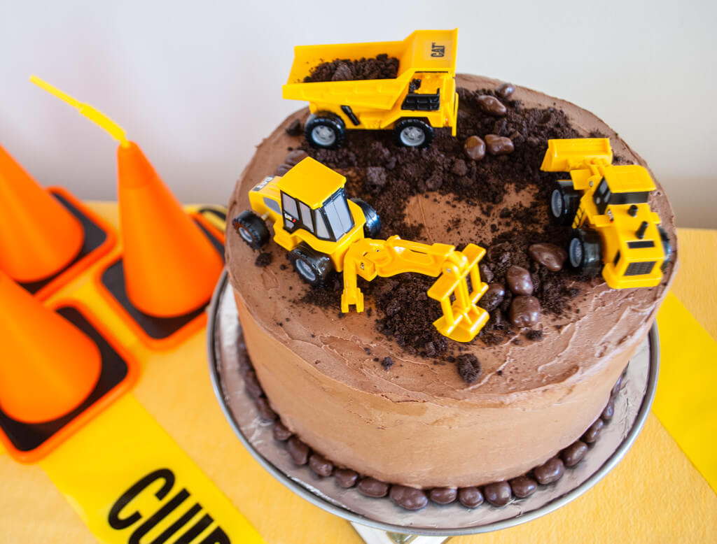 Easy Construction Birthday Cake - Merriment Design