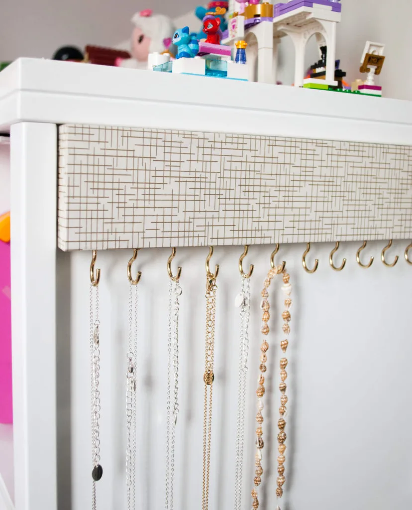 Easy DIY jewelry holder to organize necklaces tangle-free