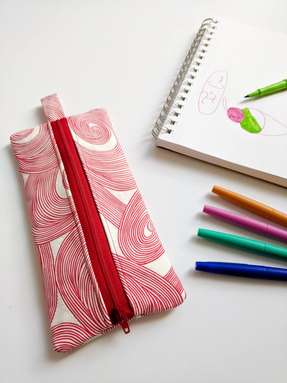 Easy pencil case sewing pattern & free tutorial for beginners ...