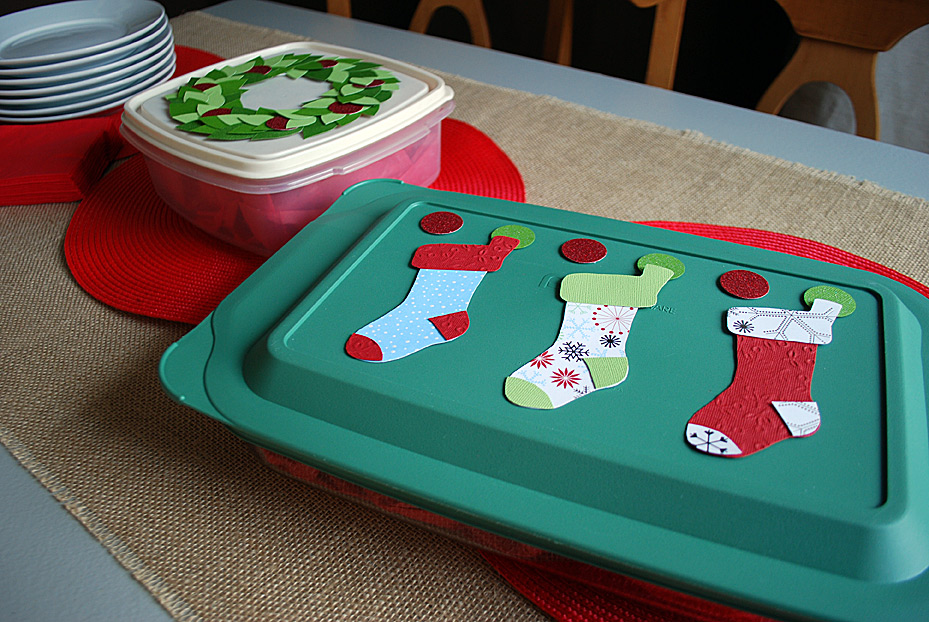https://www.merrimentdesign.com/images/festive-stockings-decoration-on-food-storage-container-lids-for-pot-lucks-and-cookie-exchanges_2.jpg