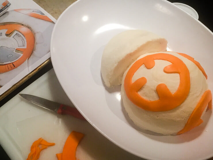 How to Make a Star Wars BB-8 Cake for a Star Wars birthday party -  Merriment Design
