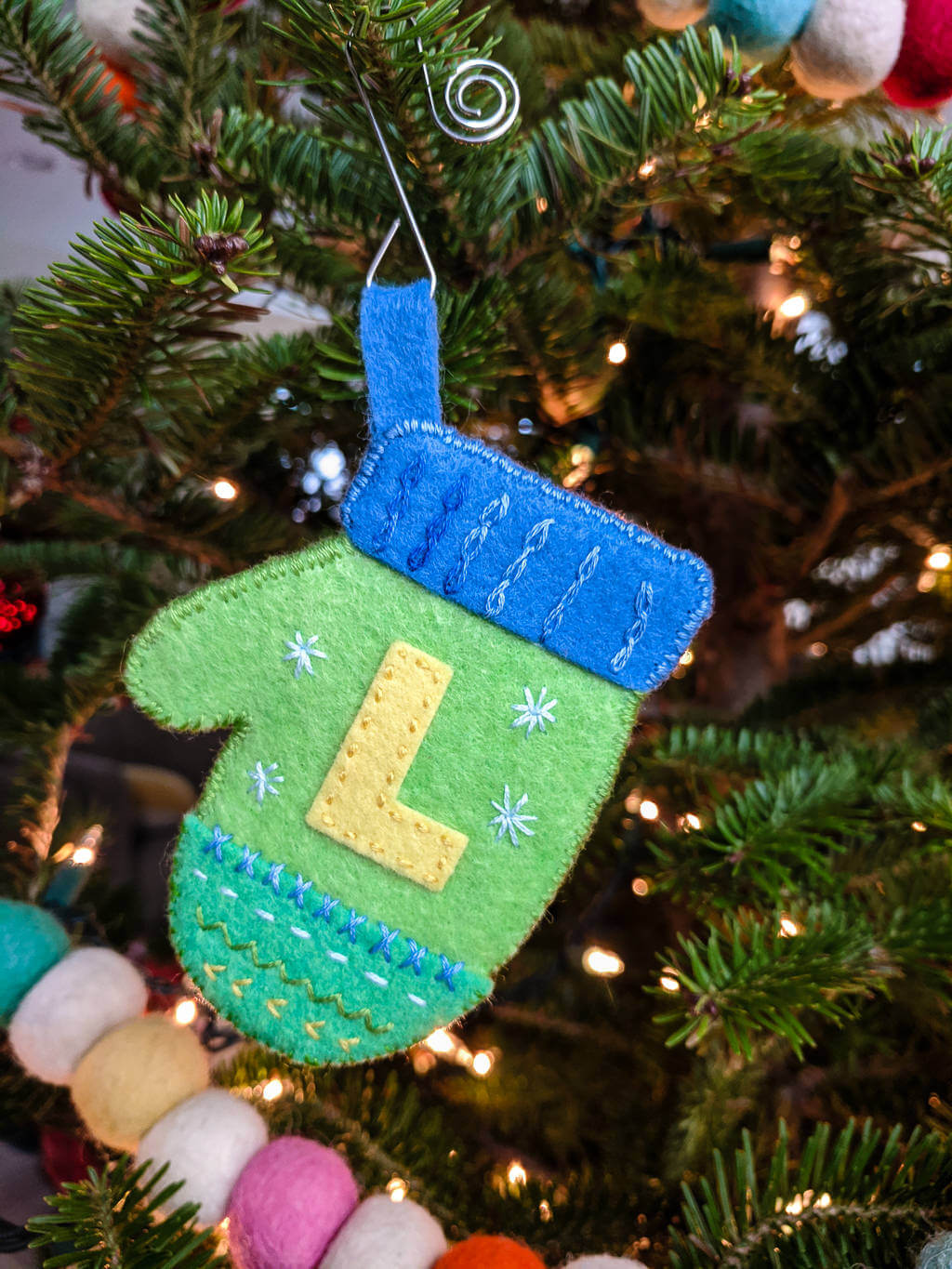 Personalized Ornament Craft (Free Printable Scrabble Tiles) 
